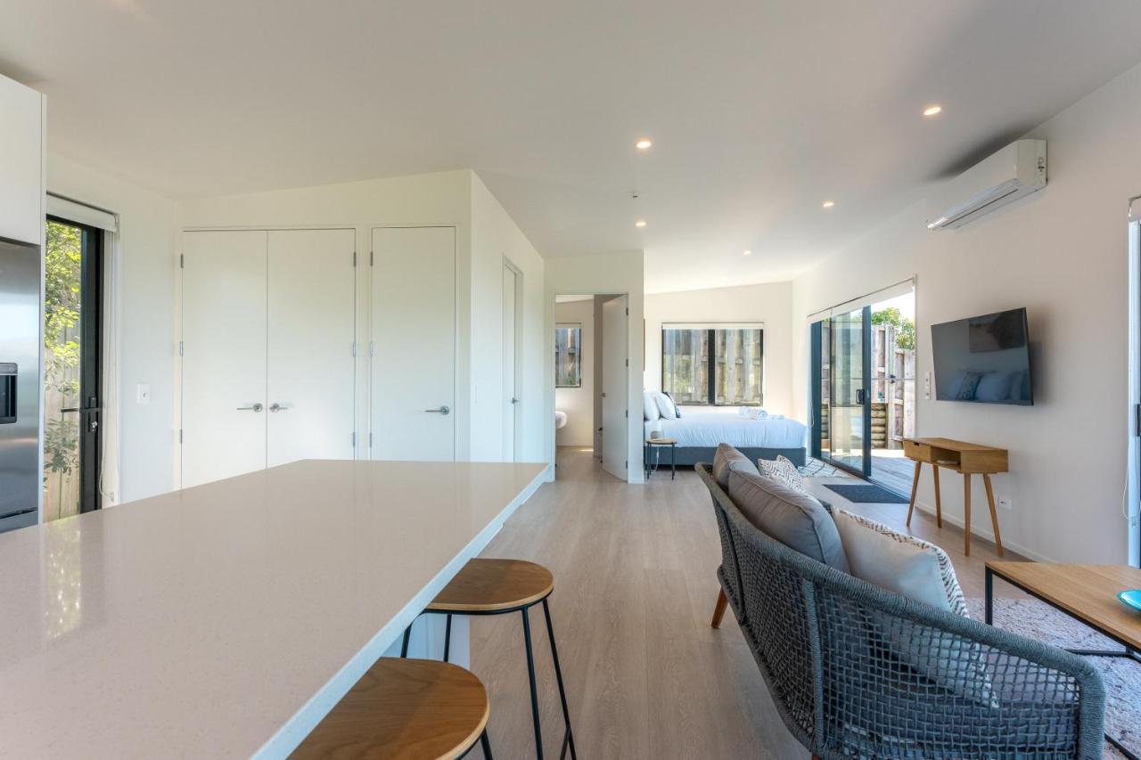 Luna Cottage. Stunning Ocean Views On Waiheke Oneroa Экстерьер фото